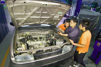 students learn in workshop courses